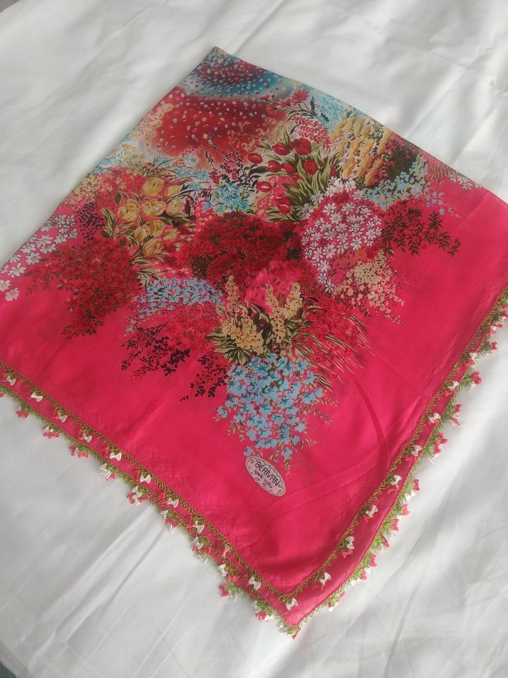 Renkli Dantelli Kadın iğne oyası yazma - Görsel 2