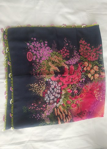 Çiçek Desenli Bohem Kadın yazma - Görsel 3