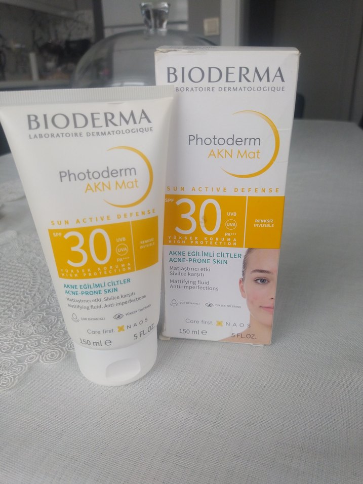 Bioderma Photoderm AKN Mat SPF30 Güneş Koruyucu - Görsel 2