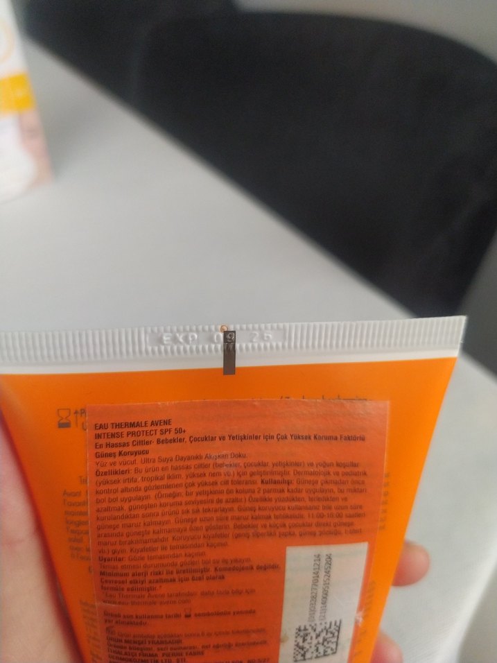 Avène Intense Protect SPF 50+ Suya Dayanıklı Güneş Kremi - Görsel 3