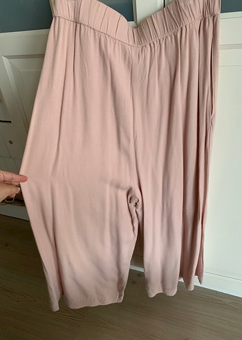 m Beden Pembe Piliseli Midi Geniş Kesim Kadın Pantolon