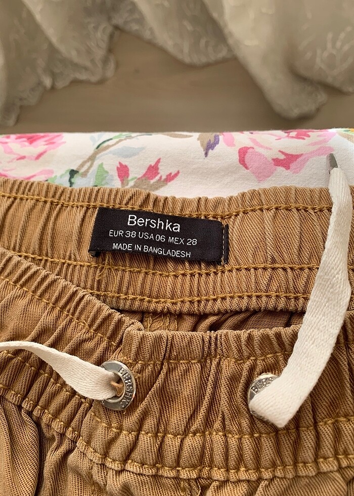 Bershka 38 beden pantolon - Görsel 2