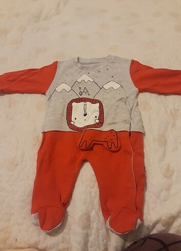 Bebek kıyafeti