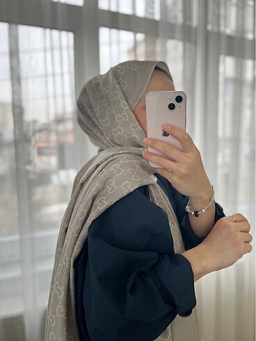 Beden Gucci yün ipek bej