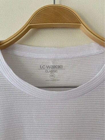 LC Waikiki Lcw regular fit tshirt