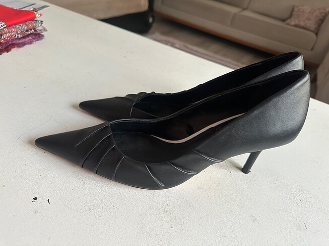 40 Beden siyah Renk Zara 40 numara stiletto