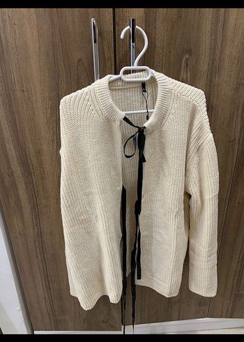 Kadın Beyaz Triko Örgü Bağcıklı Hırka - Görsel 3