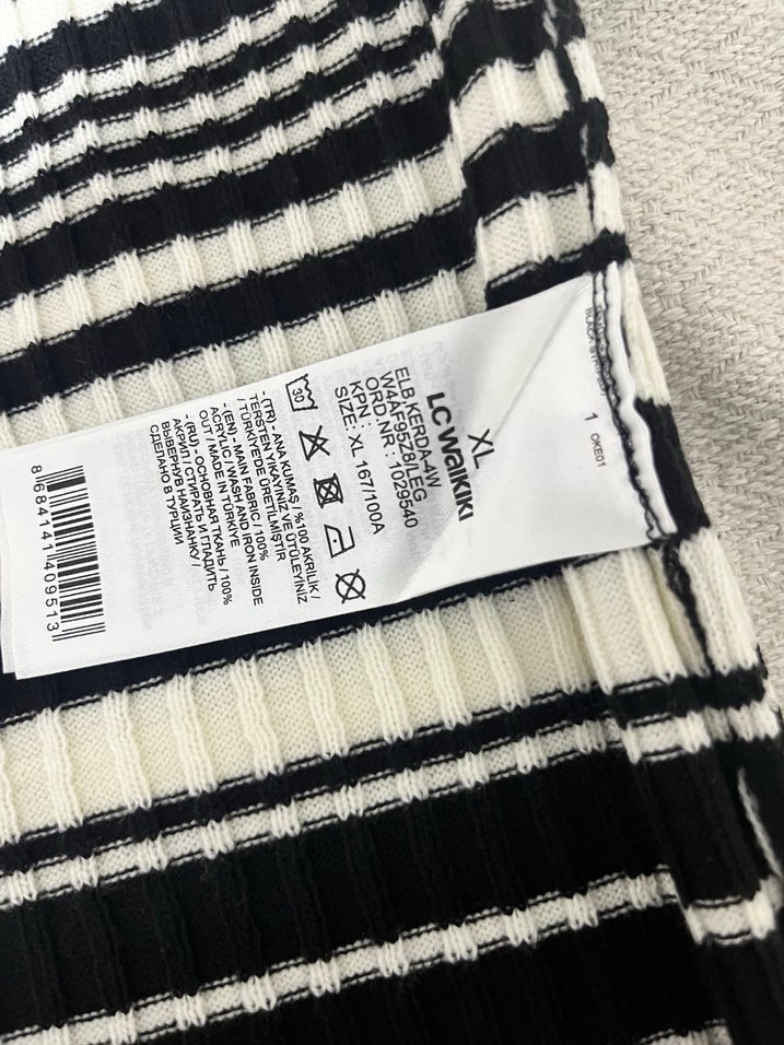 Çizgili Pilili Siyah Kadın Triko Elbise - Görsel 2