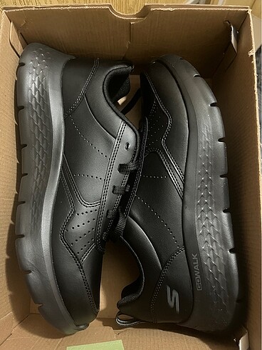 Skechers spor ayakkabı