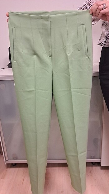 Zara model pensli kumaş pantolon