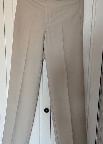32 Beden Bej Stradivarius kumaş pantolon