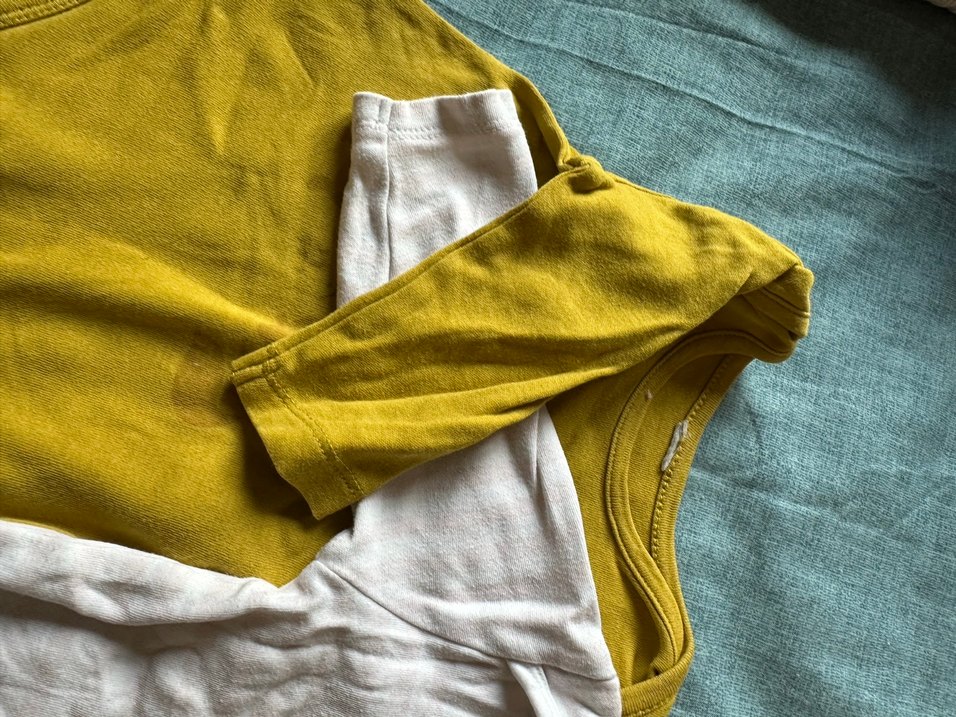 Beyaz V Yaka Kolsuz Bebek Kız Body - Görsel 5