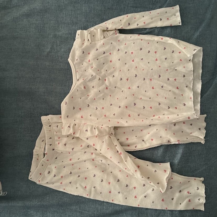 Uzun Kollu, V Yaka Fırfırlı Bebek Body - Görsel 5