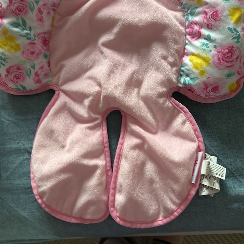 Çiçek Desenli Pastel Bebek Uyku Minderi - Görsel 2