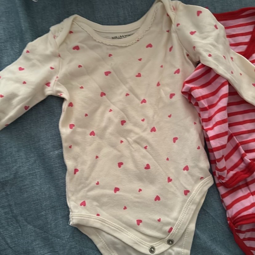 Uzun Kollu Kırmızı Çizgili Bebek Body - Görsel 2