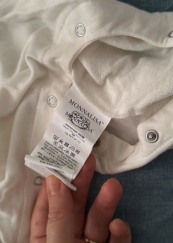 Düğmeli Beyaz Bebek Hastane Tulumu hiç kullanılmadı - Görsel 3