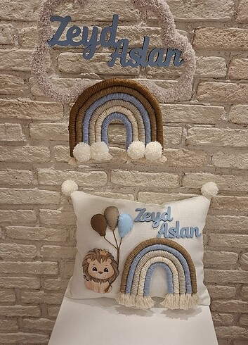 Aslan kapı süsü - yastık seti