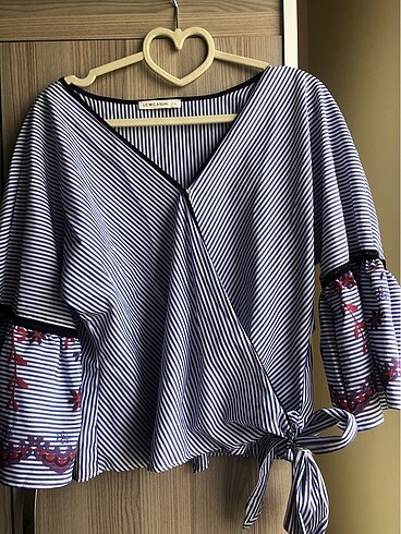 kimono tarzı bağlamalı balon kol bluz
