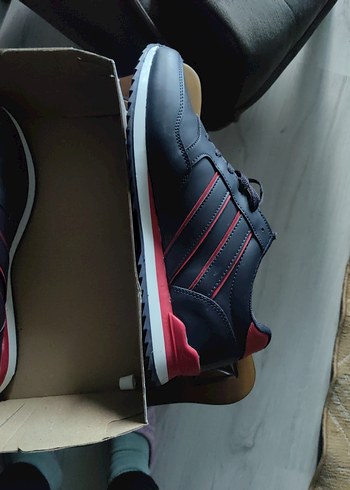 Siyah Kırmızı Erkek Spor Ayakkabı - Görsel 2