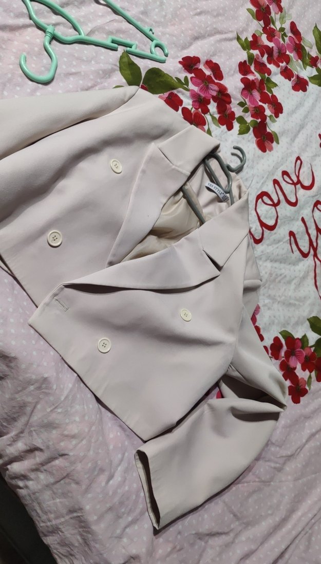 Düğmeli Bej Mini Kadın Blazer Ceket - Görsel 3