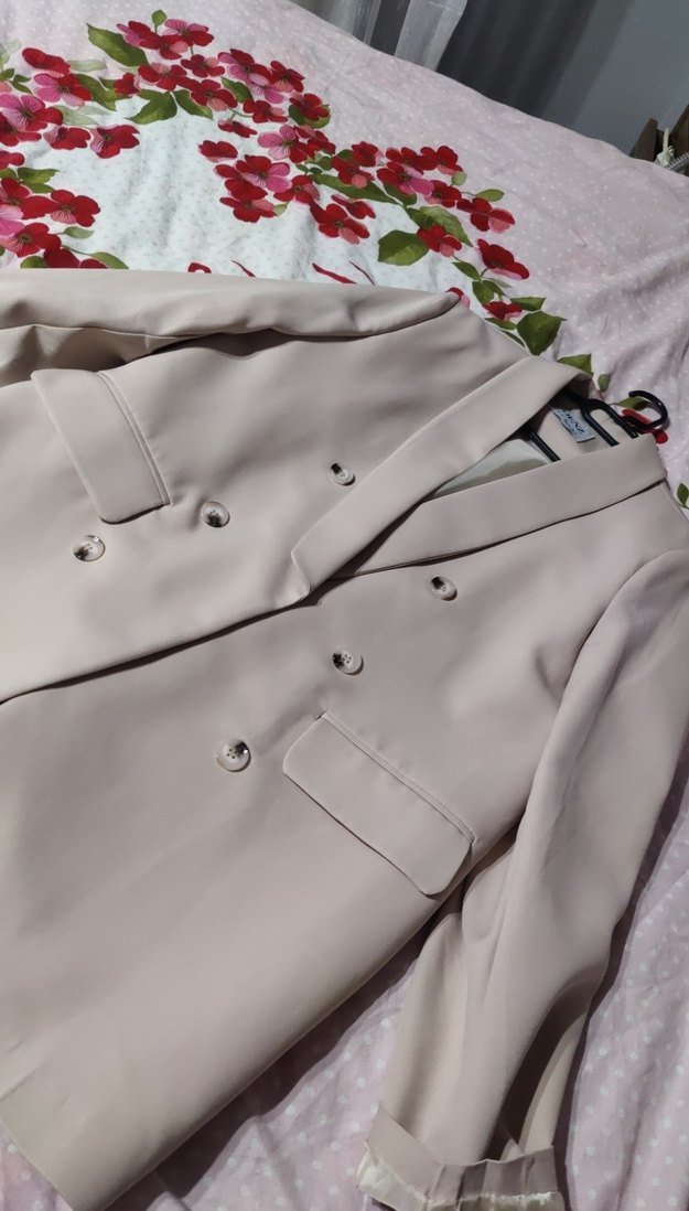 Bej Düğmeli  Kadın Blazer Ceket - Görsel 2