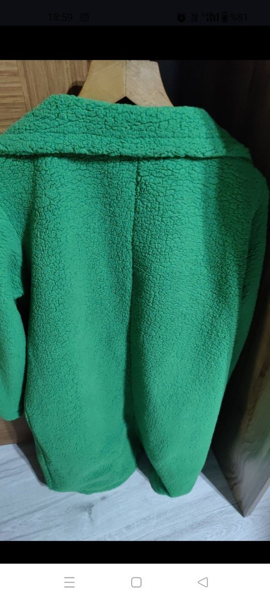 Kadın Yeşil Kısa Peluş Kaban - Görsel 3