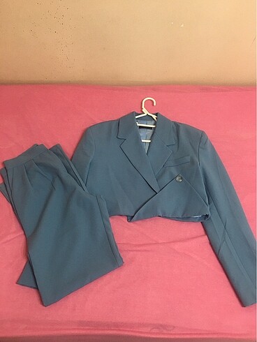 Crop blazer ceketli takım