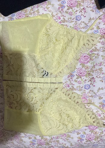 Sarı Dantel Detaylı Straplez Büstiyer - Görsel 4