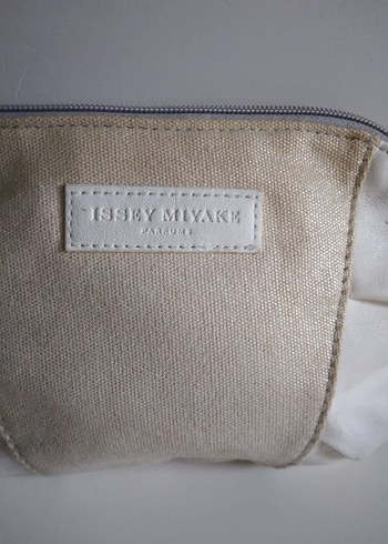 Issey Miyake Issey Miyake Kadın Makyaj Çantası