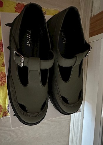 TWIST haki kadın Günlük Kayışlı Sandalet