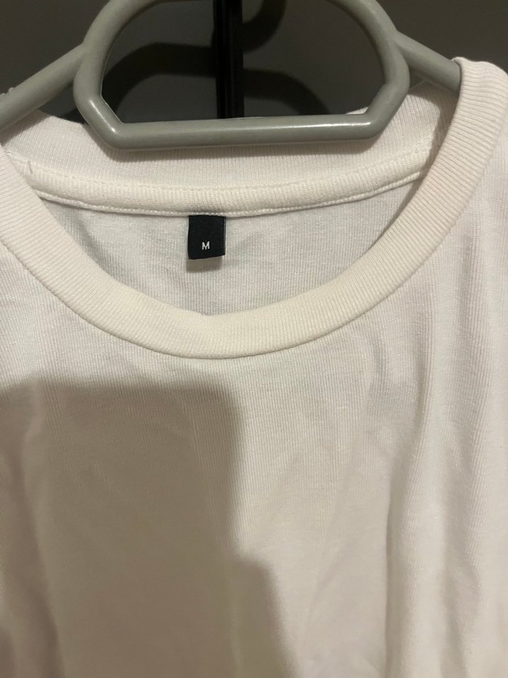 Uzun Kollu Beyaz Kadın Tişört - Görsel 3