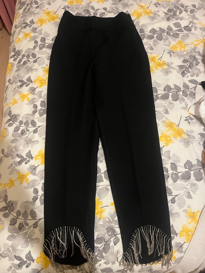 Püsküllü Siyah Kadın Kumaş Pantolon - Görsel 2