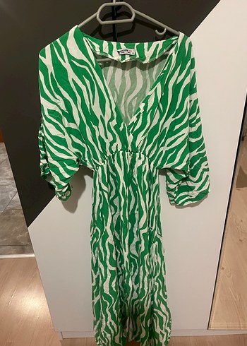 Yeşil Zebra Desenli Uzun Bohem Elbise - Görsel 2