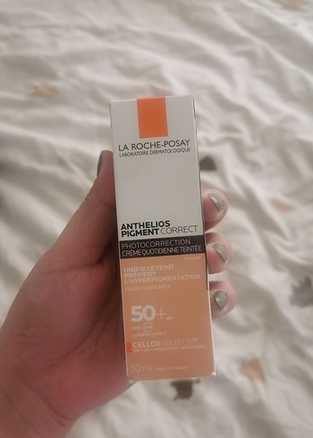 La Roche-Posay Anthelios Pigment Correct SPF50+