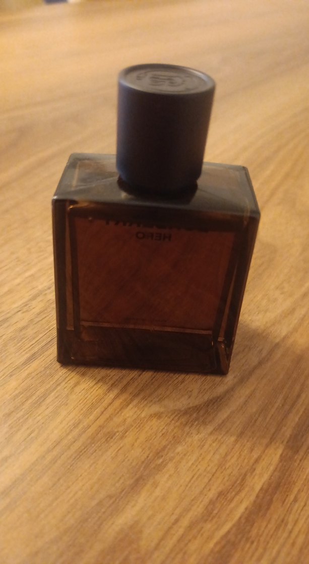 Burberry Hero Erkek Parfümü Burgundy - Görsel 3