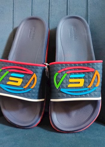 Renkli Erkek Terlikler Velcro Detaylı