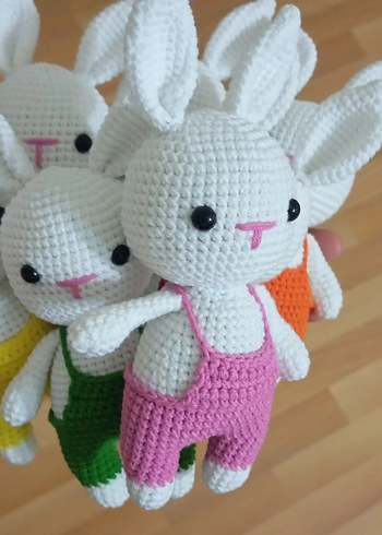 Renkli Örgü Tavşan Peluş Oyuncak