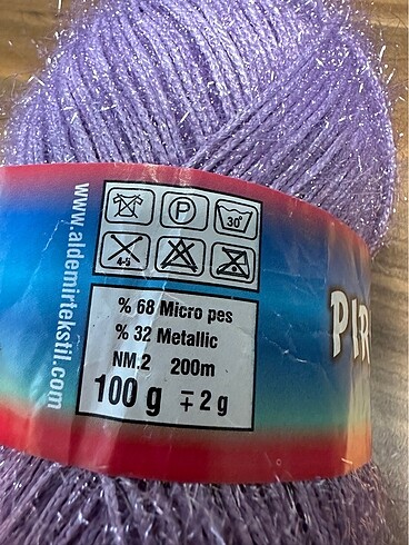 Diğer Lila parlak örme ip