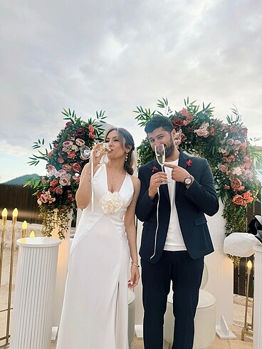 Nişan veya nikah/ düğün elbisesi
