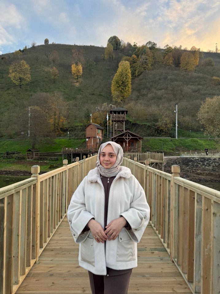 Kadın Kapüşonlu Rahat Kesim Parka - Görsel 2