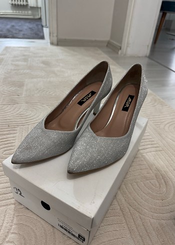 Gri Simli İnce Topuklu Kadın Abiye Ayakkabı - Görsel 2