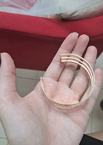 Pandora Minimalist Altın Renkli Kadın Bileklik