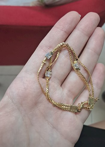 Pandora Zincir Detaylı Altın Renk Kadın Bileklik