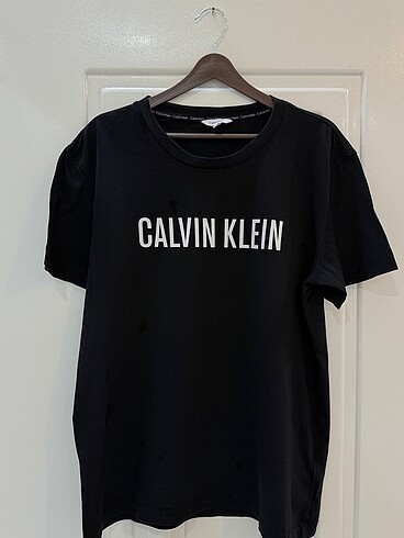 Calvin kleın tişört