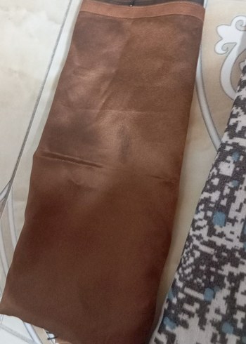 Bej Parlak Saten Kadın Şal