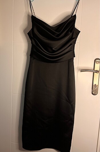 Uzun siyah elbise