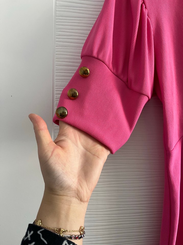 Pembe V Yaka Drapeli Uzun Elbise - Görsel 5