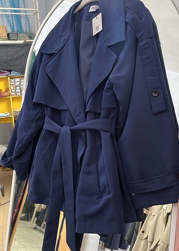 Bej Kuşaklı Midi Trençkot - Görsel 2