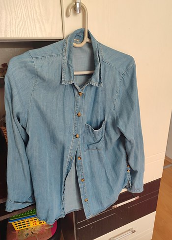 Düğmeli Mavi Denim Kadın Gömlek