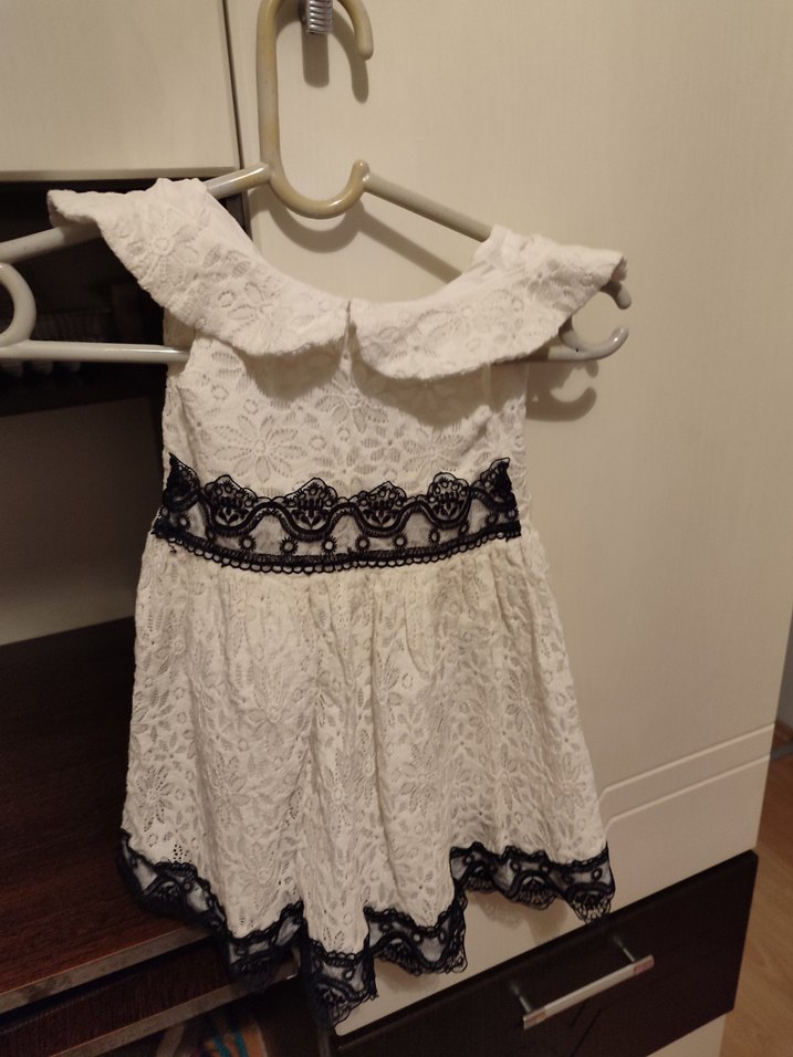 Dantel Detaylı Beyaz Kız Çocuk Elbisesi 1 kere giyildi. - Görsel 4
